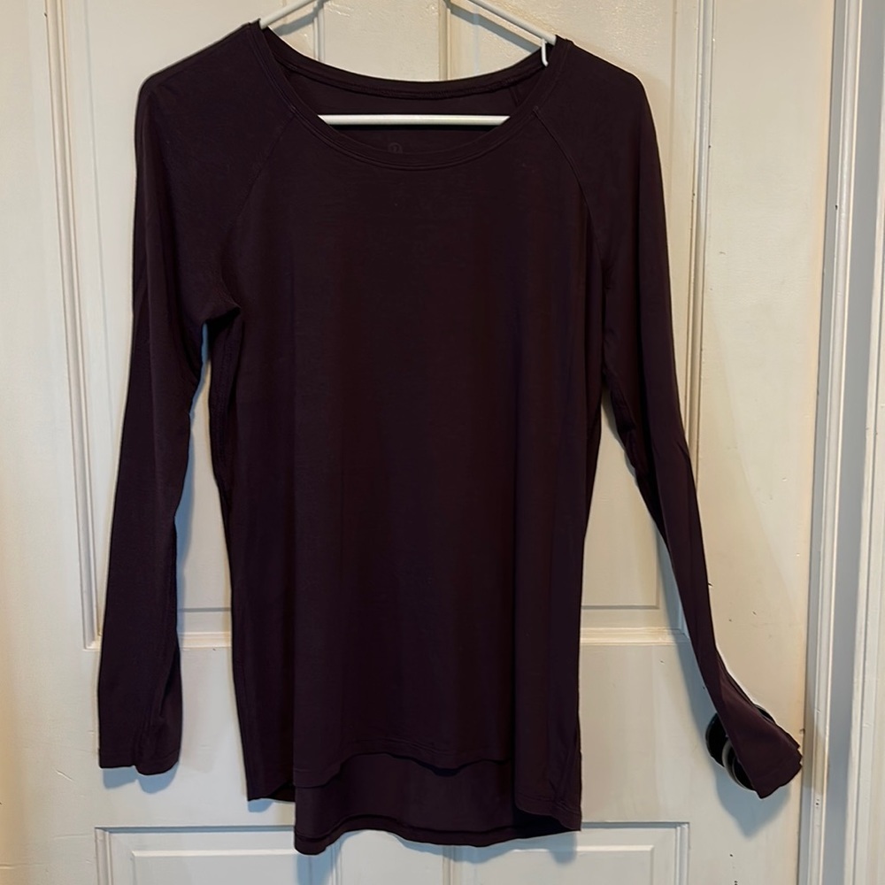 Lululemon long sleeve shirt - Picture 1 of 11